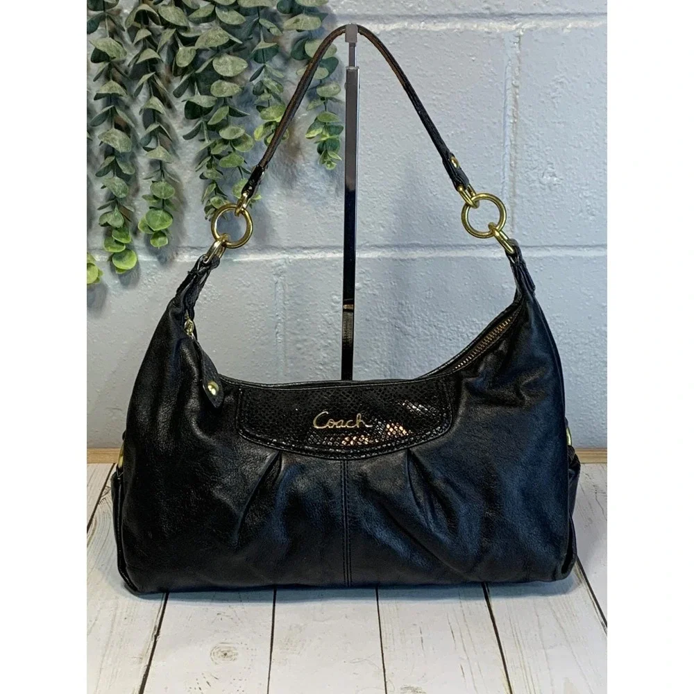 Coach Soho Ashley Hobo Purse with gold hardware